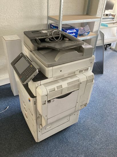 1 photocopieur RICOH C4502