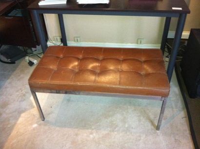 1 banquette cuir tabac KNOLL 2 petites tables...