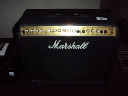  1 amplis de guitare MARSHALL