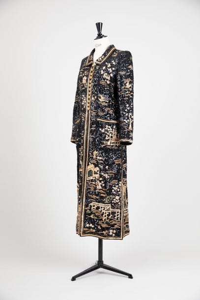 chanel haute couture 1996 gold embroidered dress Isha Ambani in F/W 1996 Chanel Haute Couture