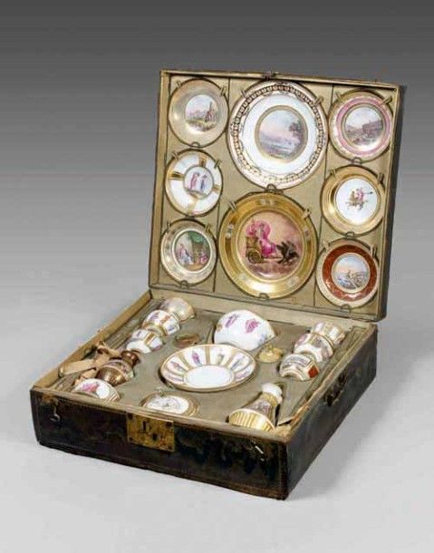 Déjeuner en porcelaine de NAPLES, vers 1790-1806