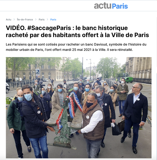 ► VIDÉO. #SaccageParis : le banc historique racheté par des habitants offert à la Ville de Paris