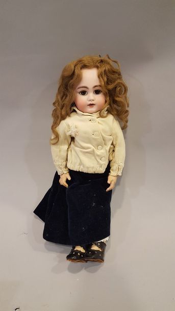 Vente de jouets anciens : poupées, maquettes & modèles réduits - 11 avril 2019