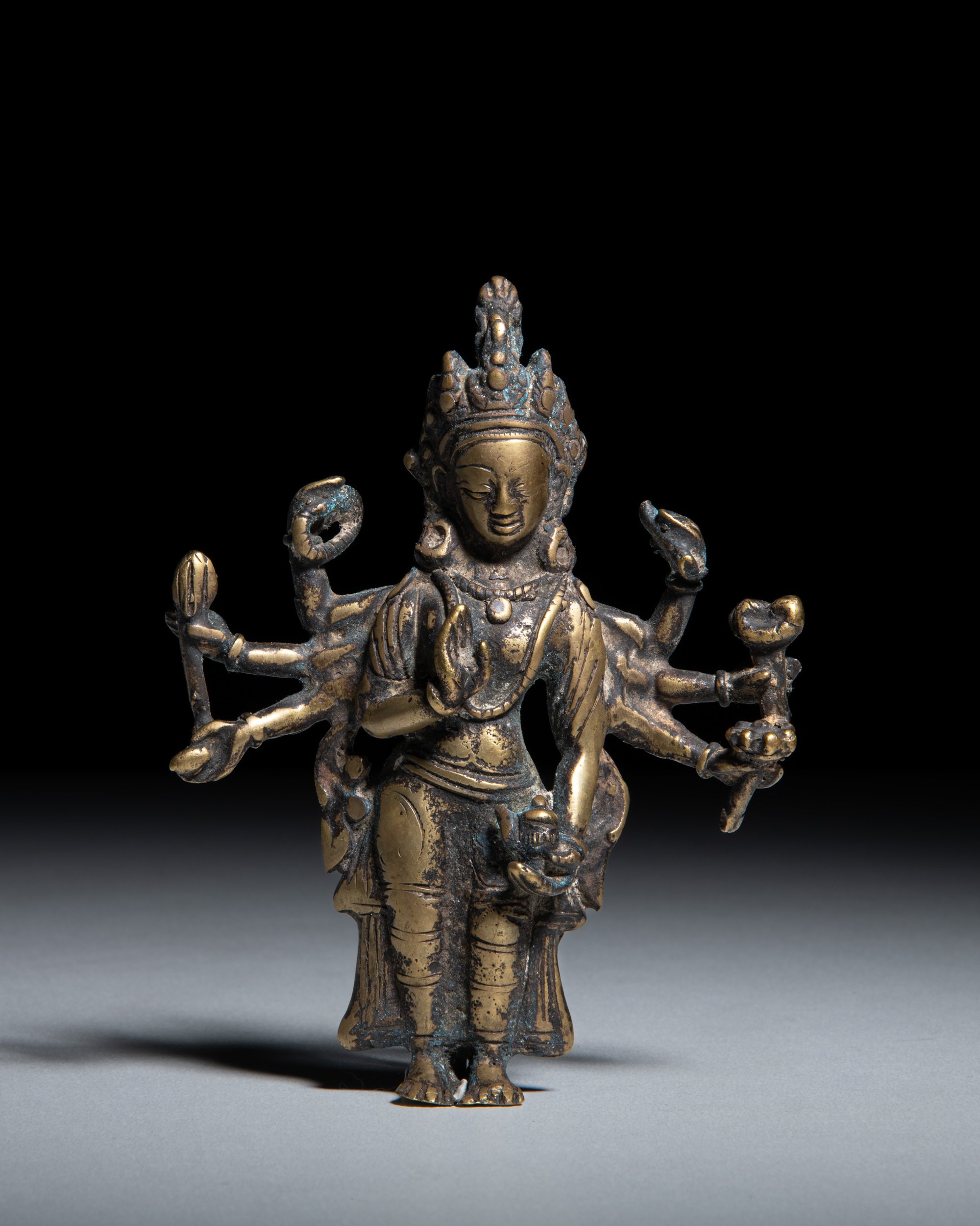 FIGURE EN ALLIAGE DE CUIVRE D'UN PADMAPANI À... Arts d'Asie enchères — free download
