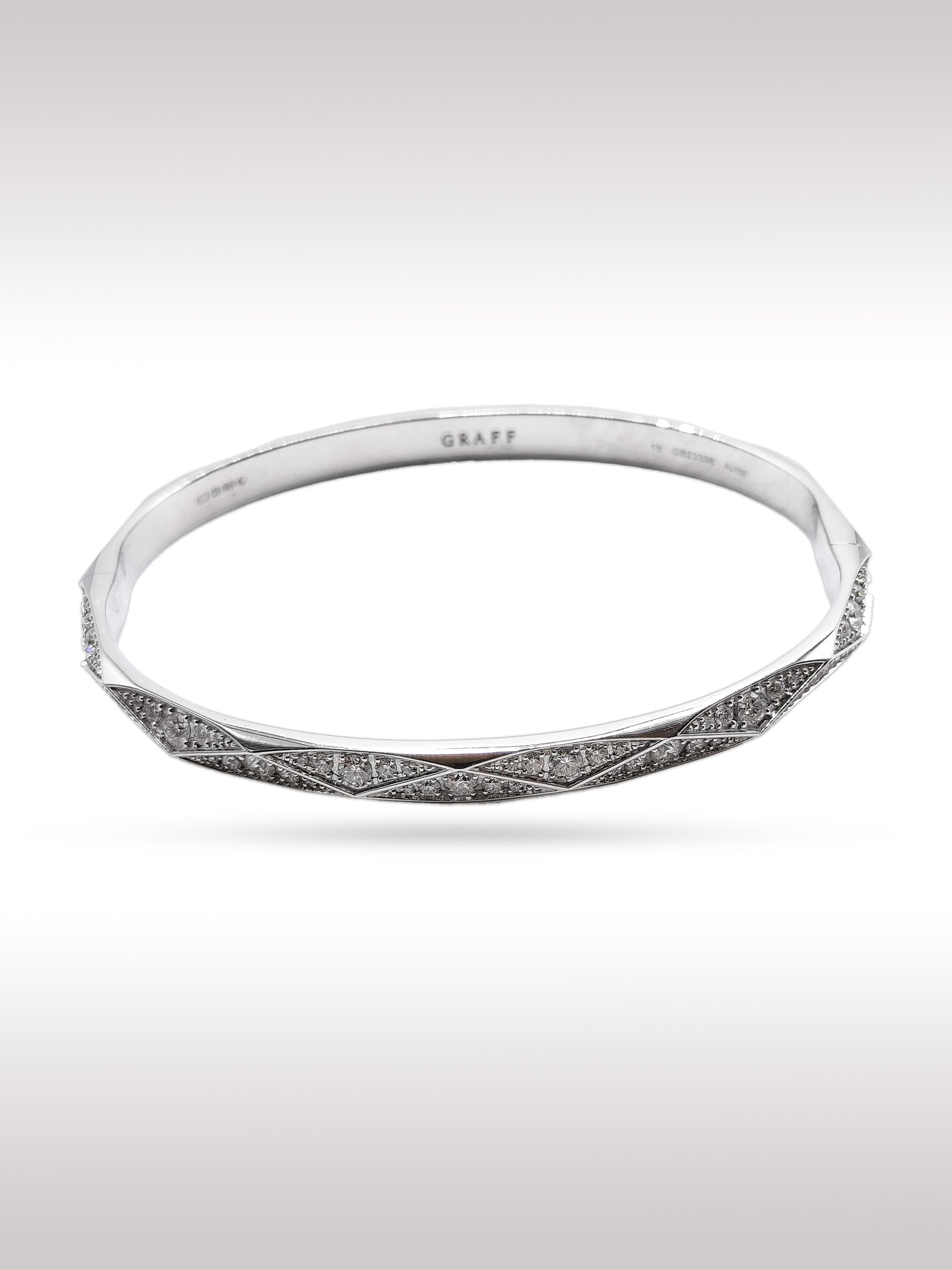 Bracelet rigide Graff Signature en or blanc 18... | Bracelets: enchères