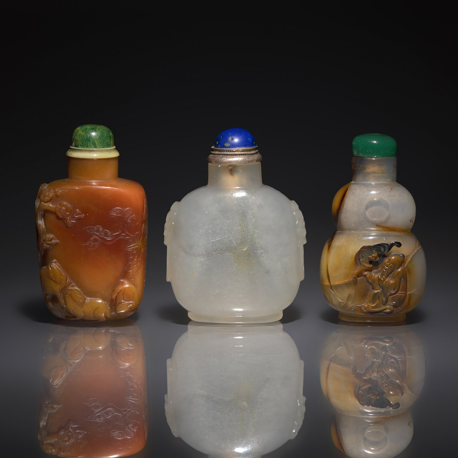 中国 砧形瓶　u6230851 Three Chinese Carved Agate Snuff Bottles, 18th-19t | Asian art