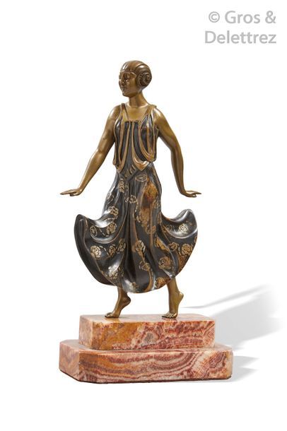 Samuel LIPSCHYTZ (1880-1943) Danseuse de profil

Sculpture en bronze à patine br&hellip;