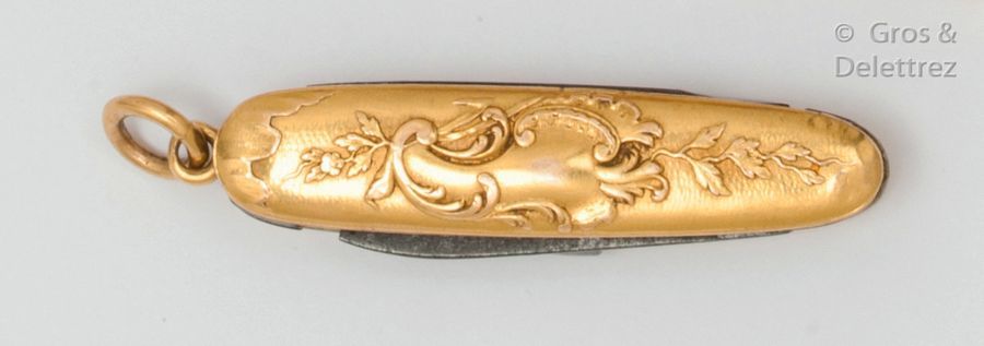 Null Small pocket knife in yellow gold, decorated with a cartridge and branch, t&hellip;