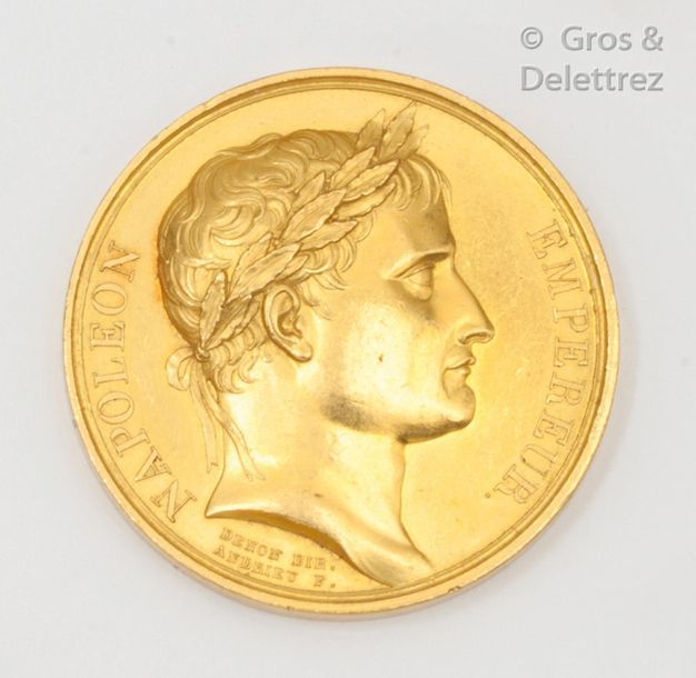 Null NON VENU Médaille au buste de Napoléon à la tête Lauré en or jaune donné pa&hellip;