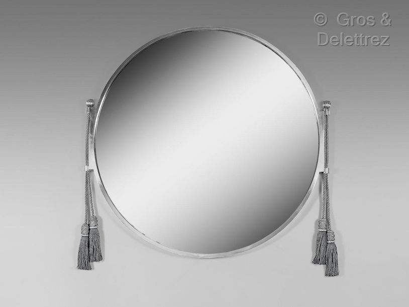 JACqUes-éMIle rUhlMAnn (1879-1933) 银铜镜，银丝饰。

高：95.5厘米/宽：100厘米。