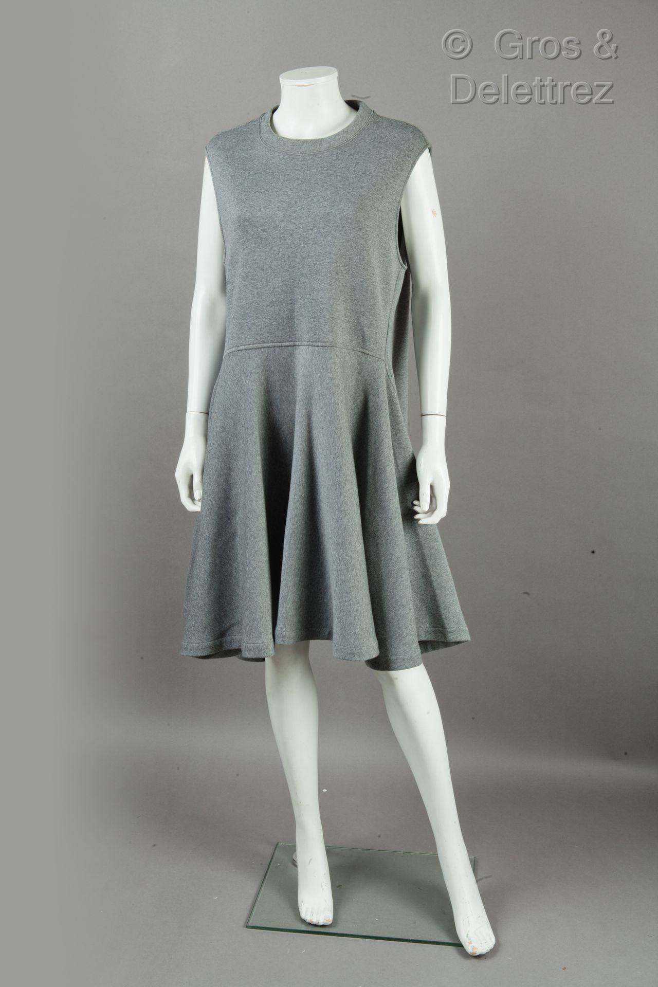 MARNI Sleeveless skater dress in grey mottled jersey, round neckline, flared ski&hellip;