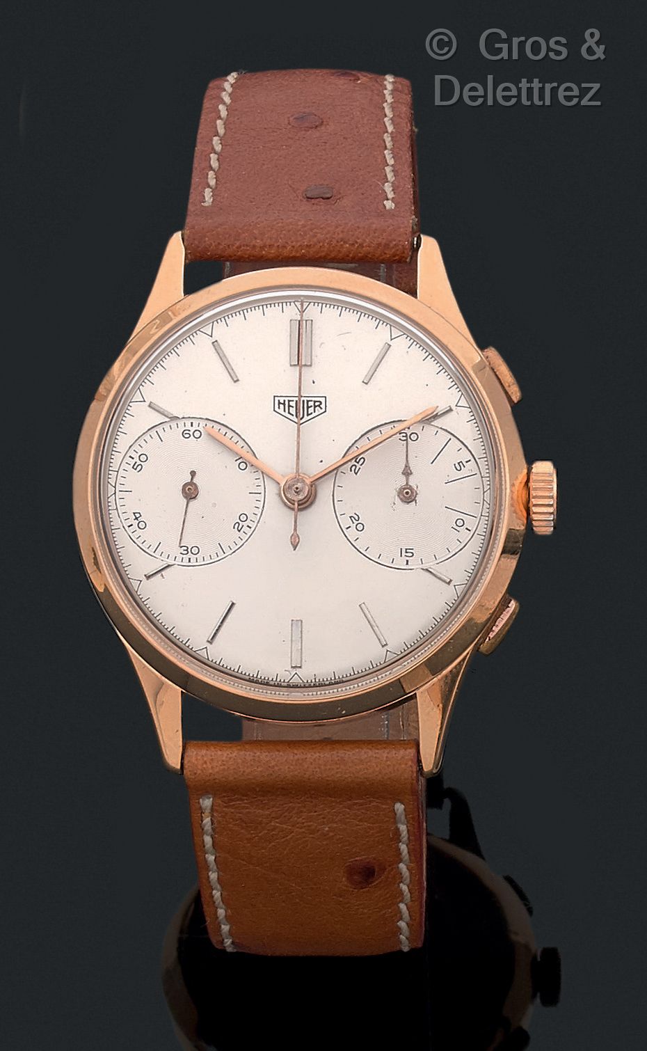 HEUER Circa 1960 

Men's 2-counter chronograph. Silvered dial, gold baton hour m&hellip;