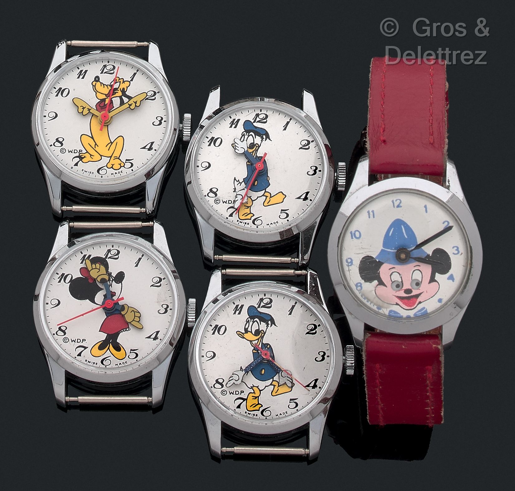 Null 拍品包括5只60年代的WDP圆表，其表盘上装饰着Wald Disney的人物，指针代表动画的手臂。

2个唐纳德、米奇、米妮和狗普鲁托。地段按原样出售&hellip;