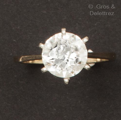 Null 
Ring "Solitaire" aus Weißgold und Platin, besetzt mit einem Diamanten im B&hellip;
