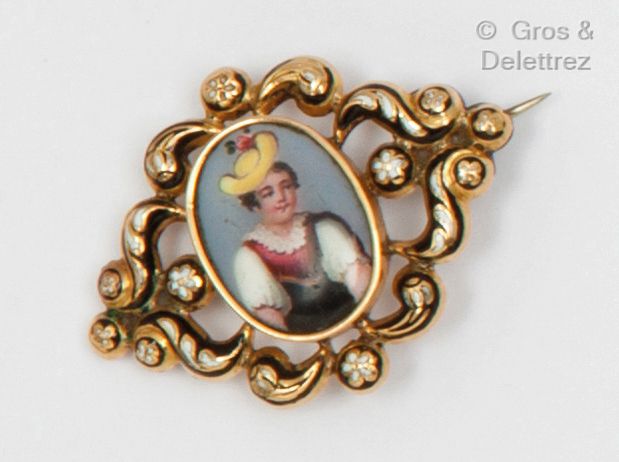 Null 
Yellow gold enamelled brooch with an enamelled MINIATURE representing a wo&hellip;