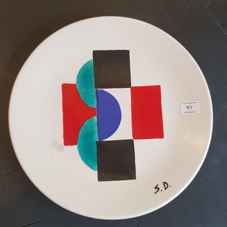 Sonia DELAUNAY (1885-1979) Untitled, 1968

Earthenware plate and colored enamels&hellip;