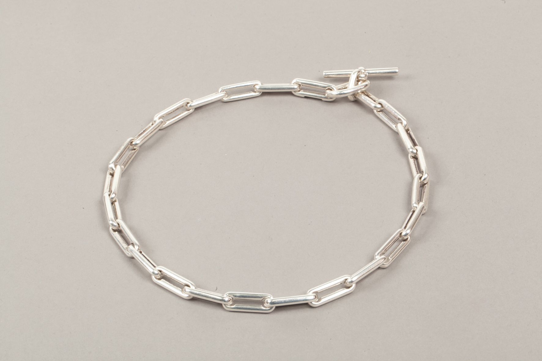Null *HERMES巴黎 - 925千分之一银项链，搭扣棒。重量：91.6克。长度：46厘米。