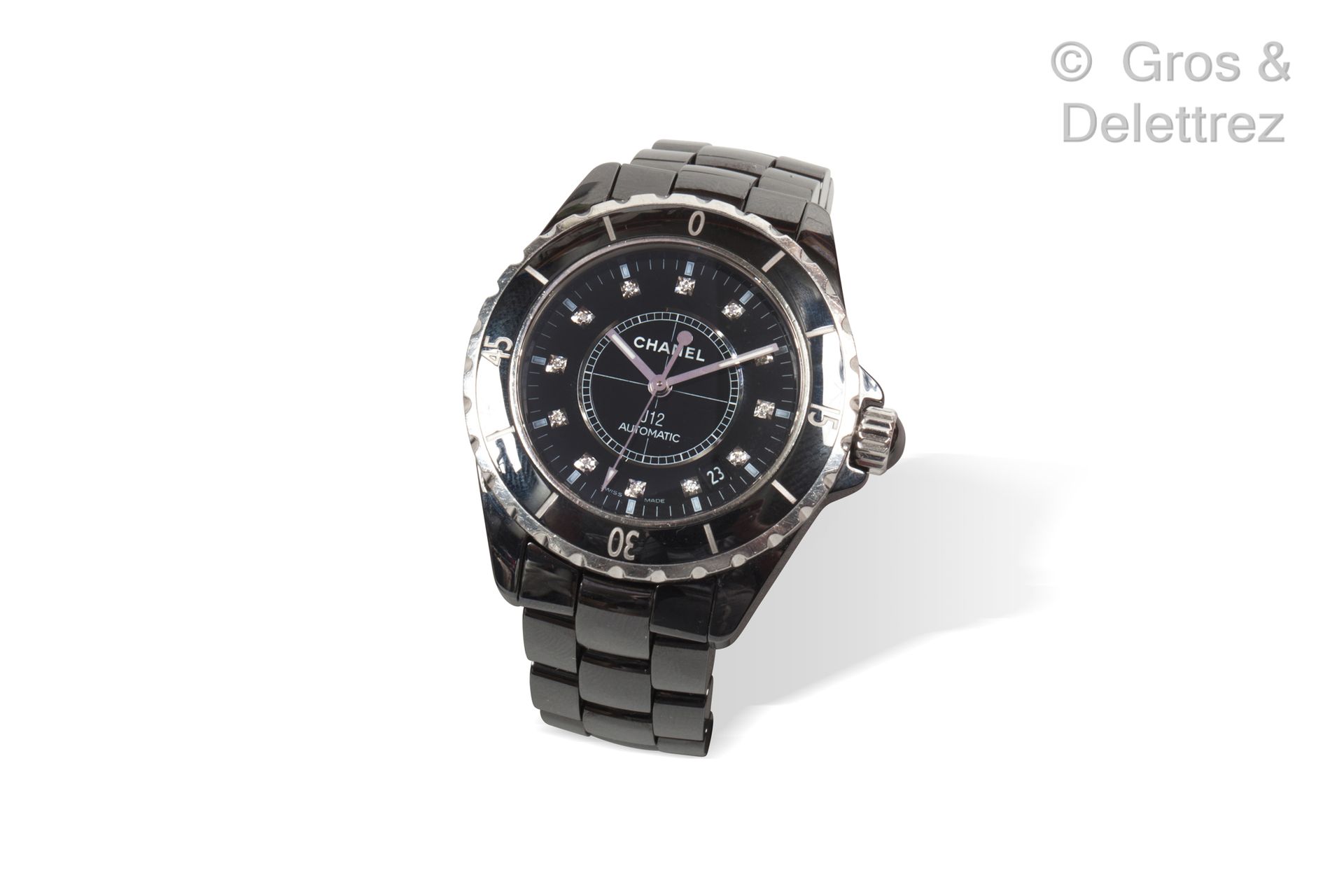 CHANEL Paris Swiss made N°I.E.63070

J12 "黑色陶瓷腕表，40毫米表盘，夜光指示器，四点钟位置有日期，自动机芯，旋转表圈&hellip;