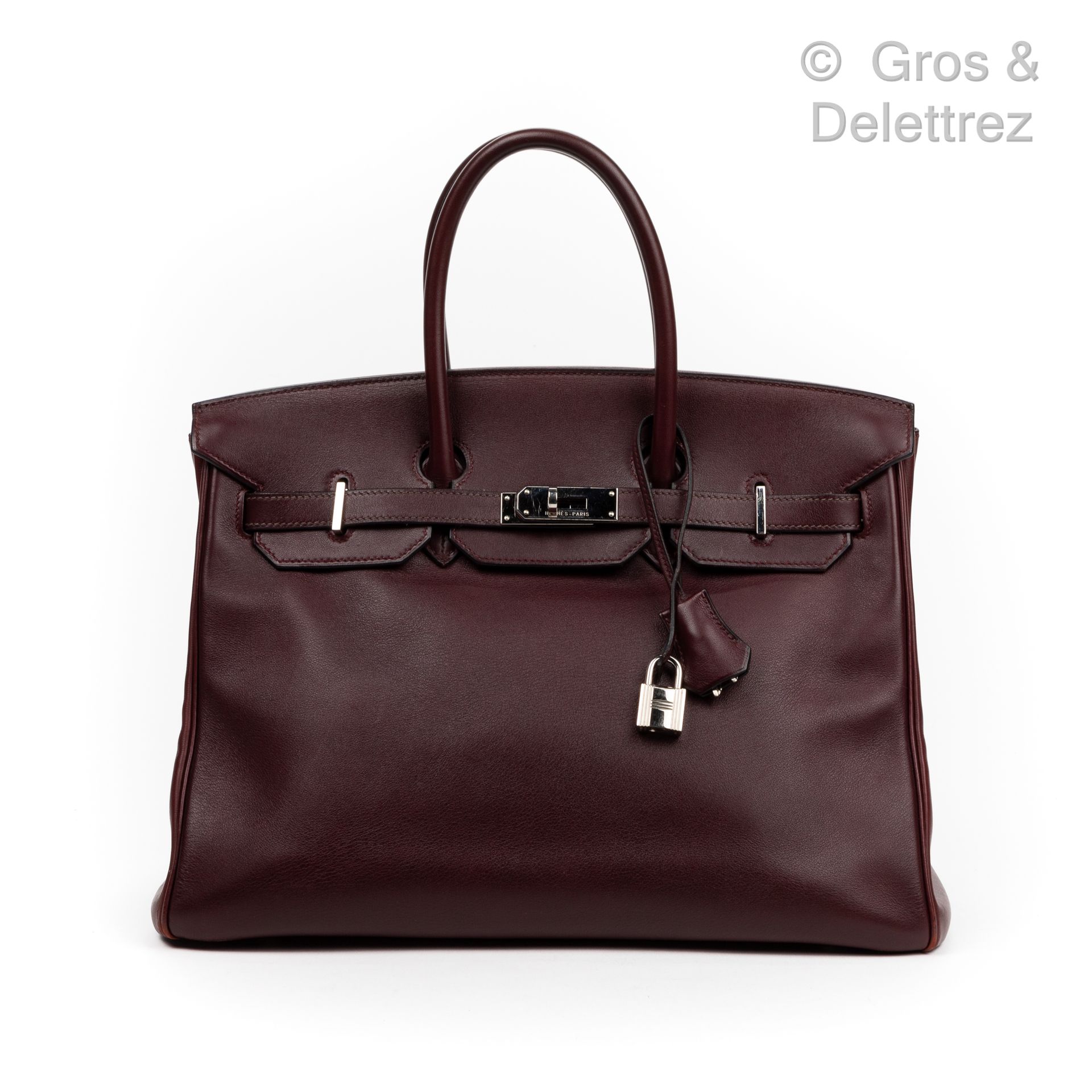 HERMÈS Paris made in France Year 2008

Birkin" bag 35 cm in burgundy Swift calfs&hellip;