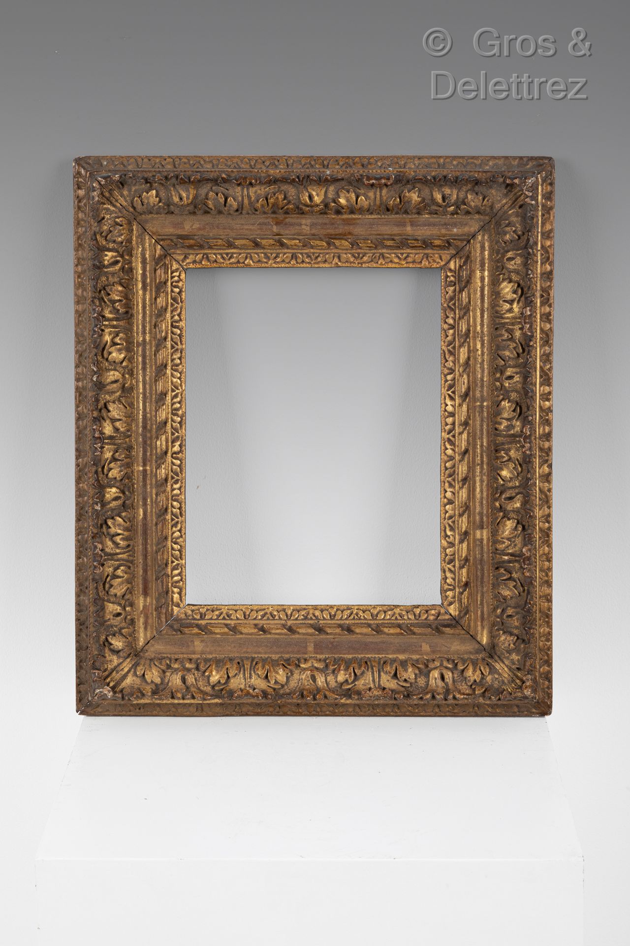 Null Carved and gilded oak frame decorated with acanthus leaves and ribbons.

Co&hellip;