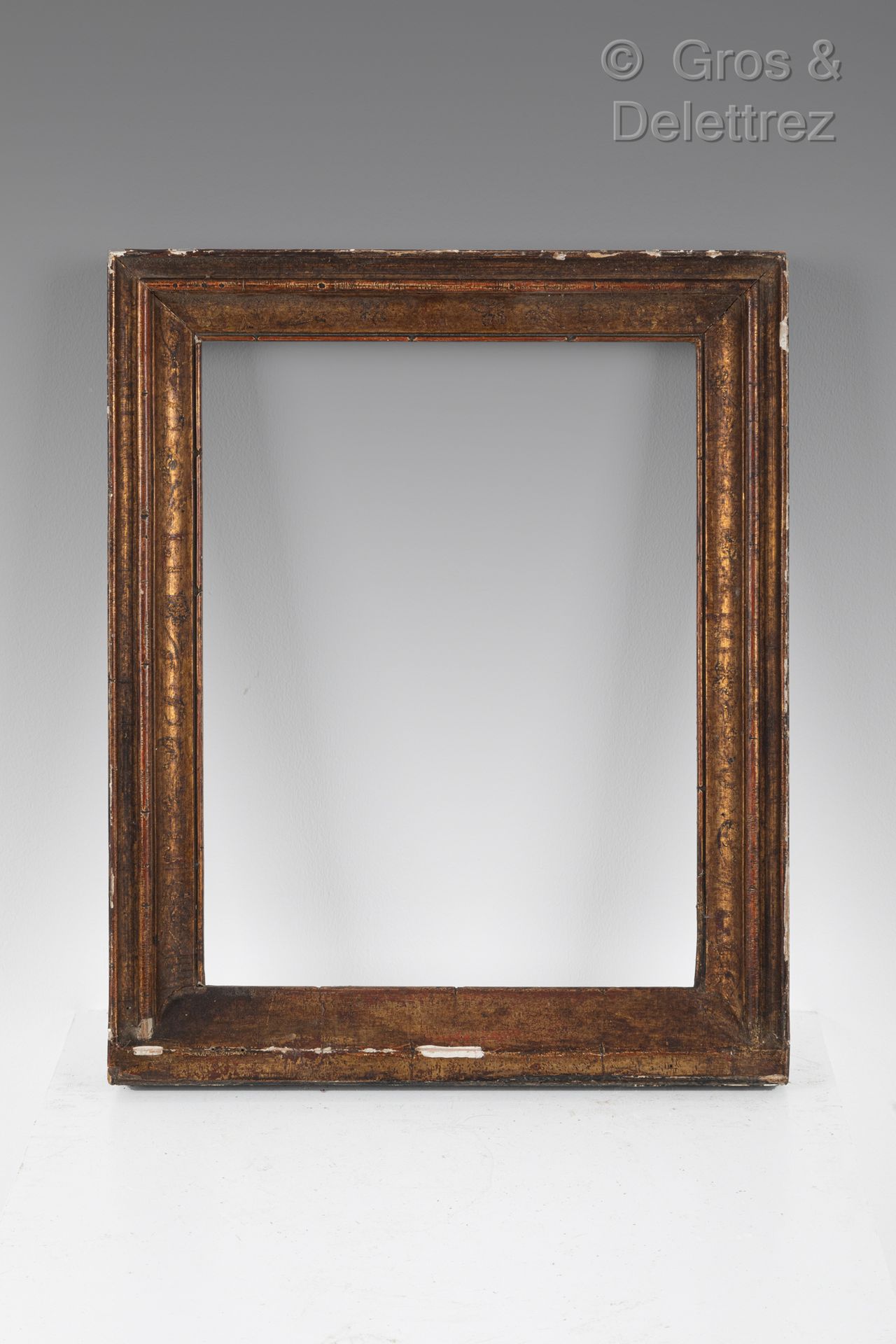 Null 镀金和模制的木制帐幕框架。

19世纪

24,2 x 18,5 x 3,5厘米。