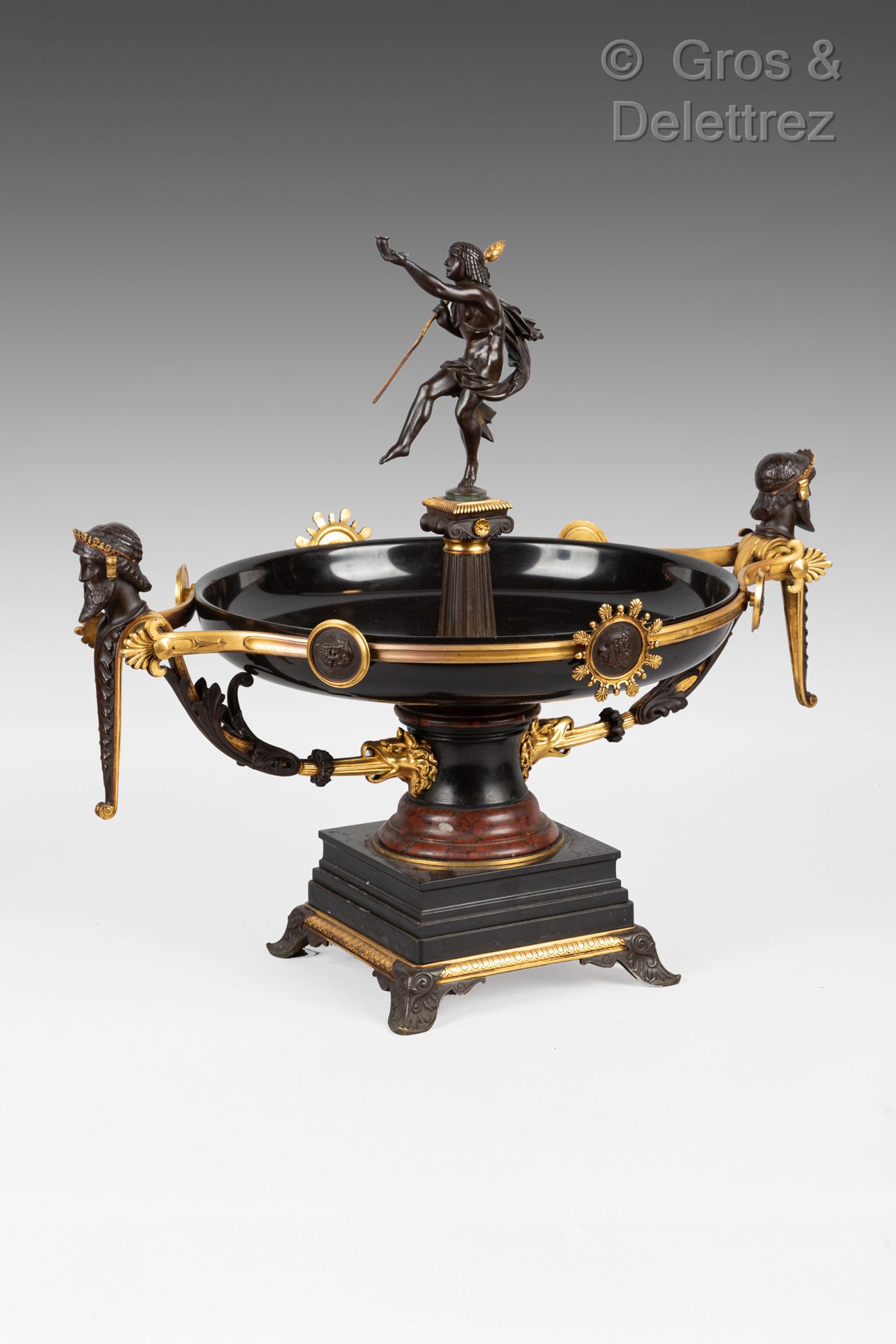 DANS LE GOÛT DE FERDINAND BARBEDIENNE A black and griotte marble bowl with two h&hellip;