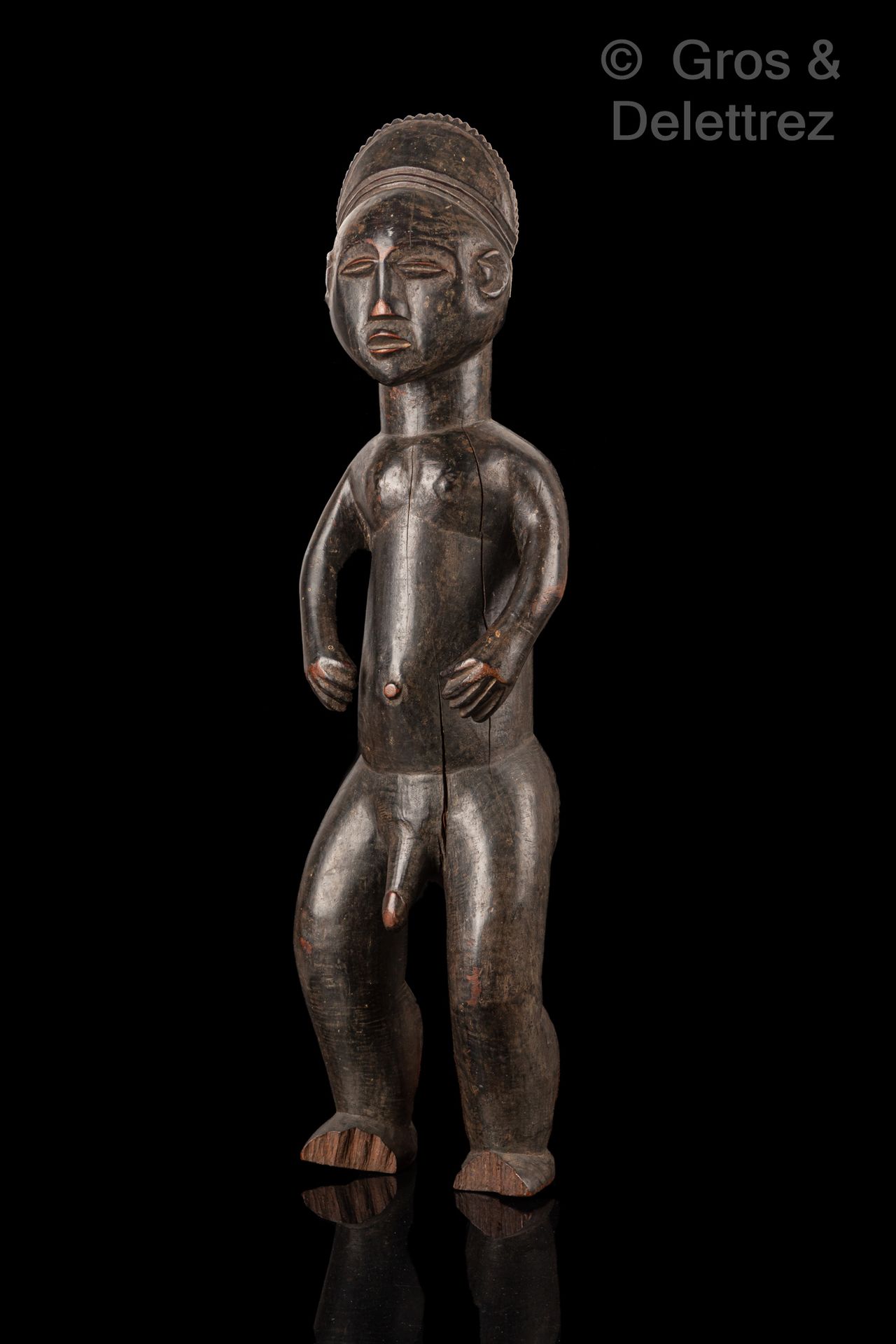 Null Statue masculine	

Peuple Dan	

Côte d’Ivoire	

Bois	

H. 60,5 cm	

Provena&hellip;
