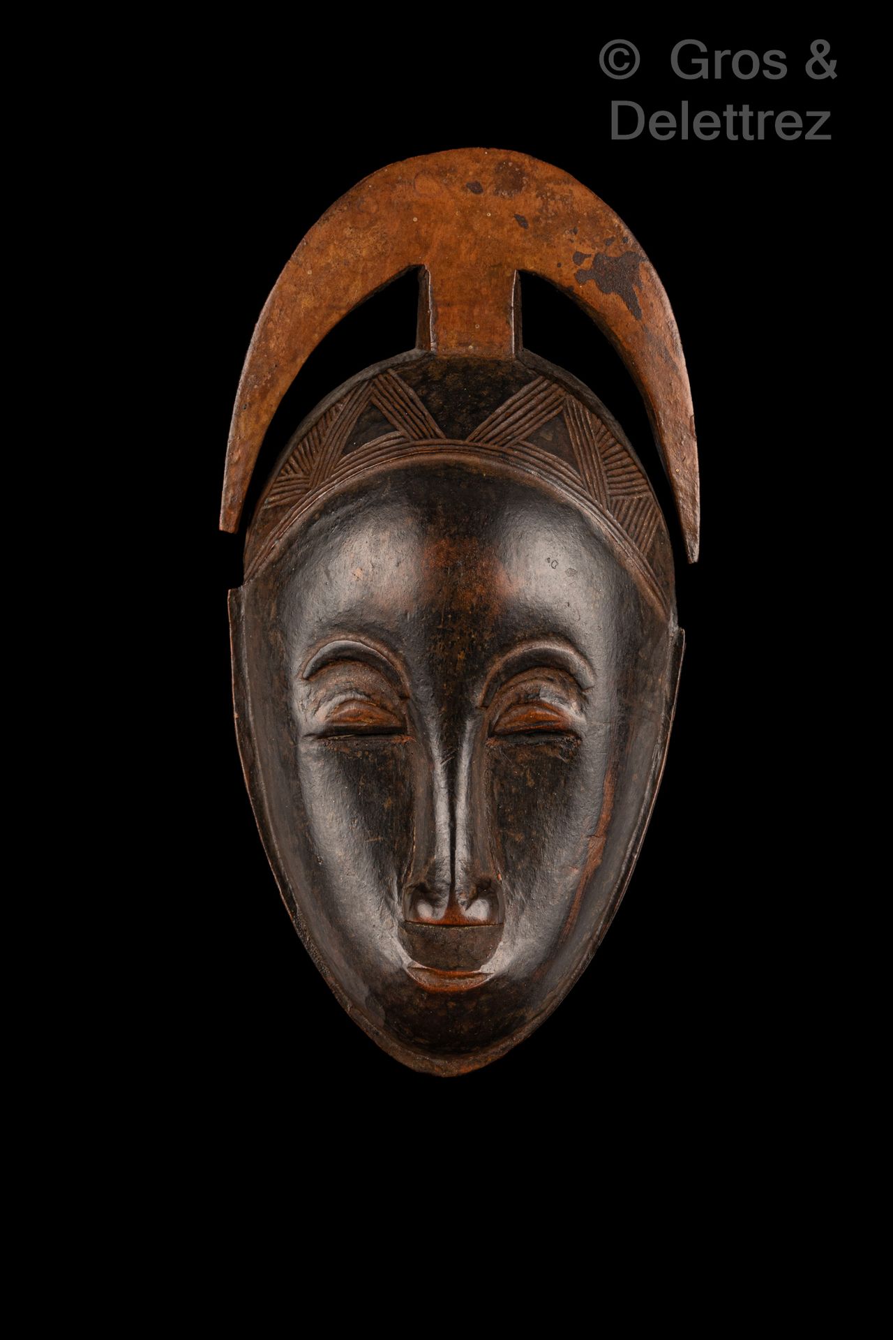 Null Masque 	

Style Yahouré	

Côte d’Ivoire	

Bois	

H. 25 cm	

Provenance :	

&hellip;