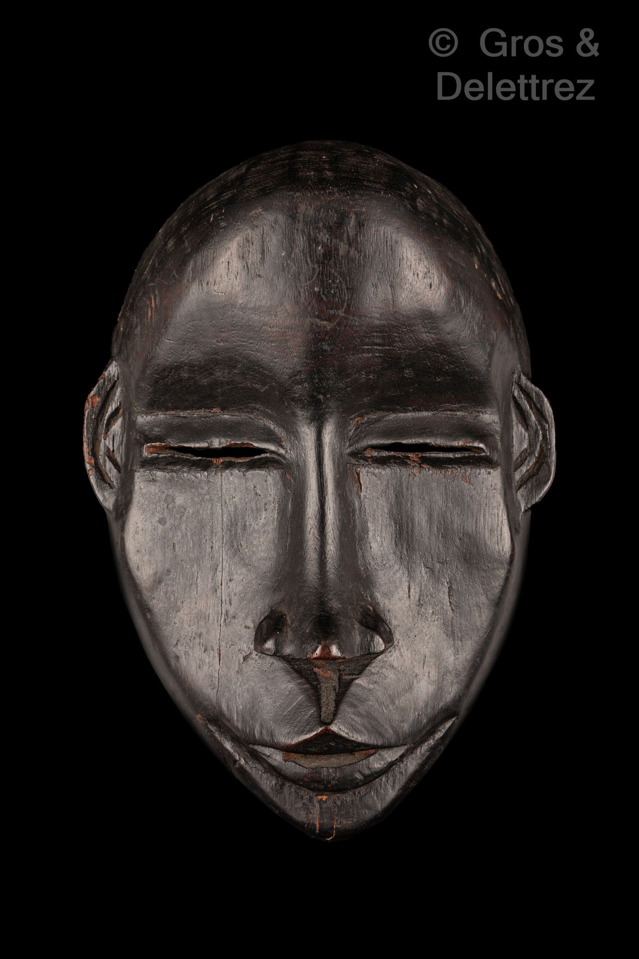 Null Mask

Dan/Mano people

Ivory Coast/Liberia

Wood with dark patina

H. 27 cm&hellip;