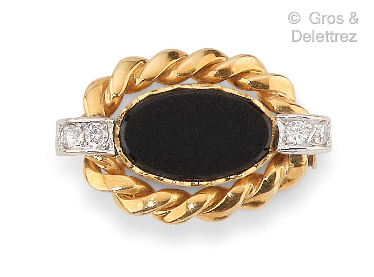 Null Twisted yellow gold brooch, decorated with a plate of onyx and brilliant-cu&hellip;