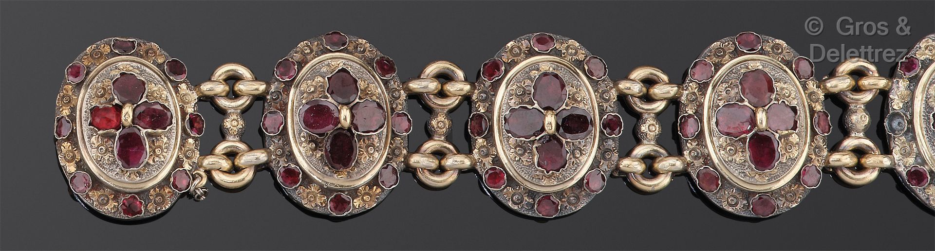 Null Bracelet articulé en argent et vermeil, composé de maillons ovales formant &hellip;