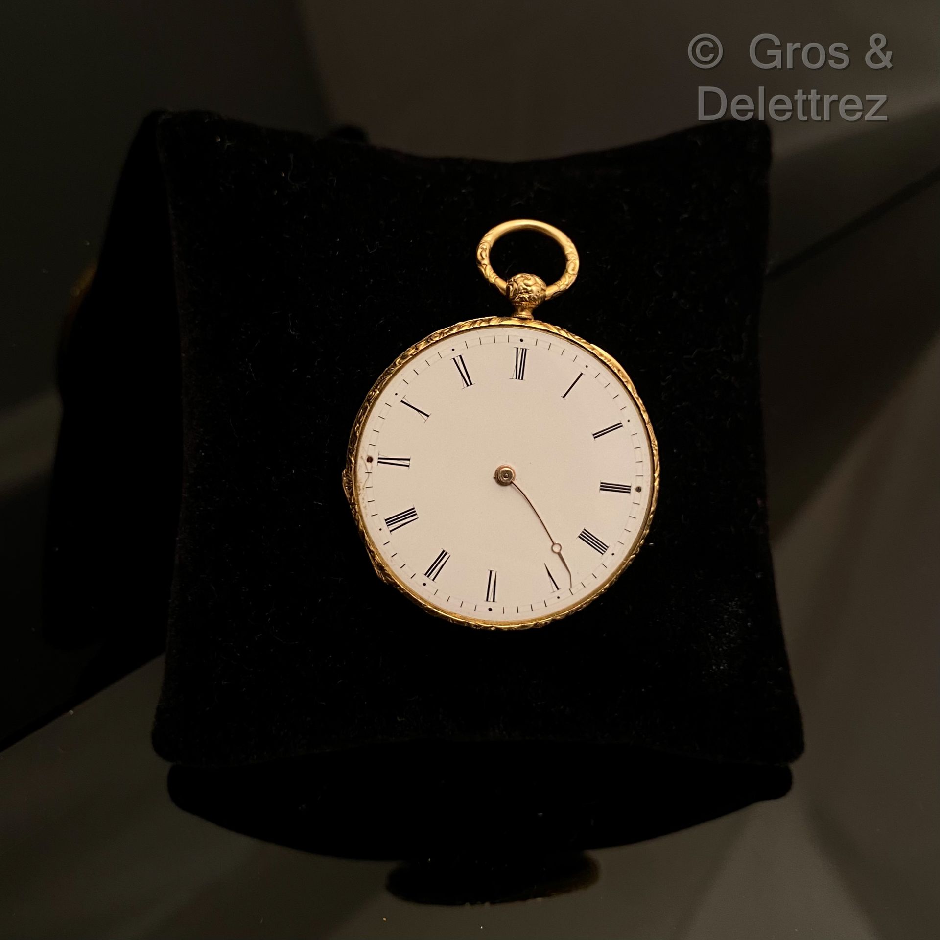 Null OUDIN et FILS Palais Royal - Yellow gold collar watch, white enameled dial &hellip;