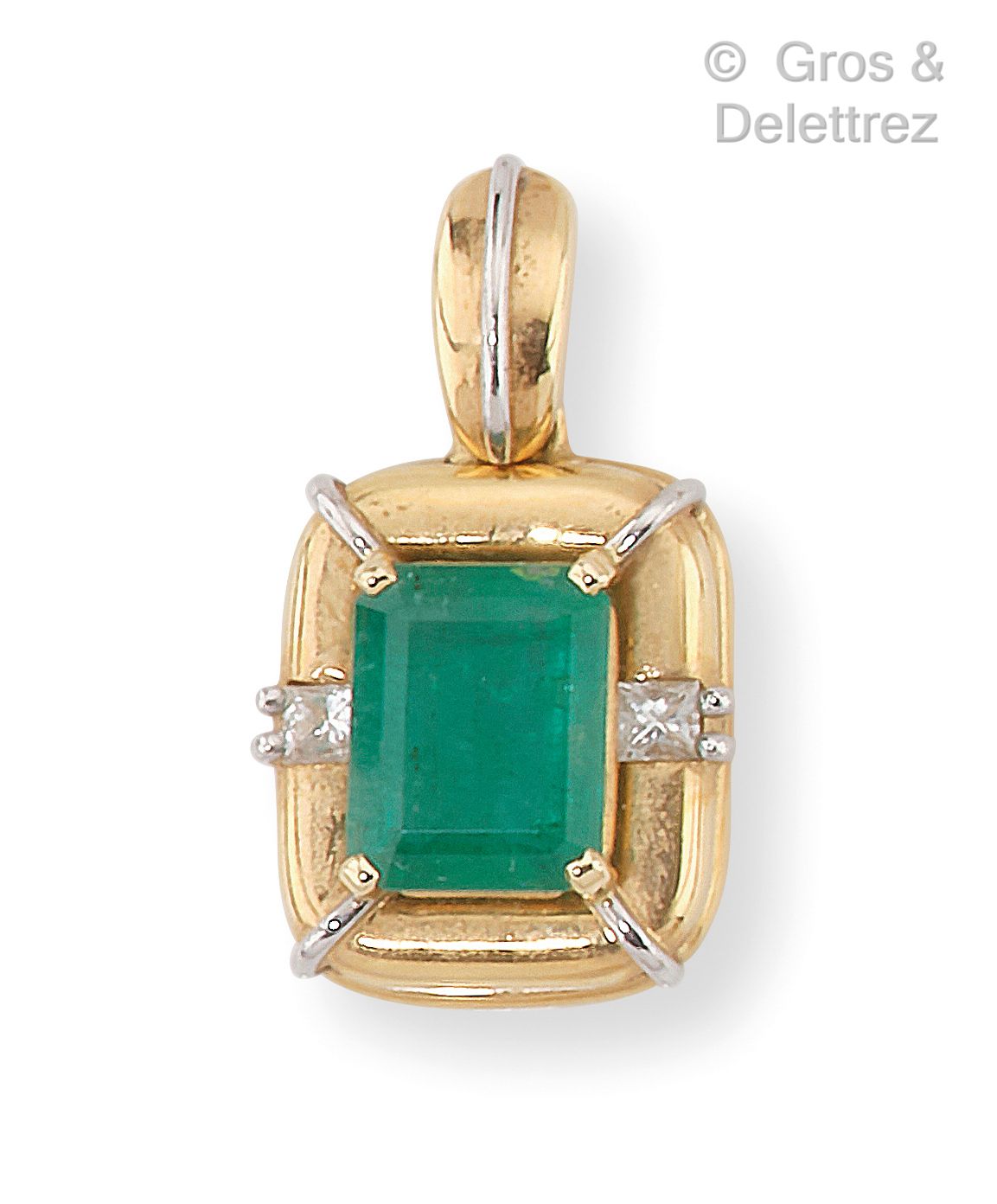 Null Rectangular pendant in yellow gold with a rectangular cut emerald set with &hellip;