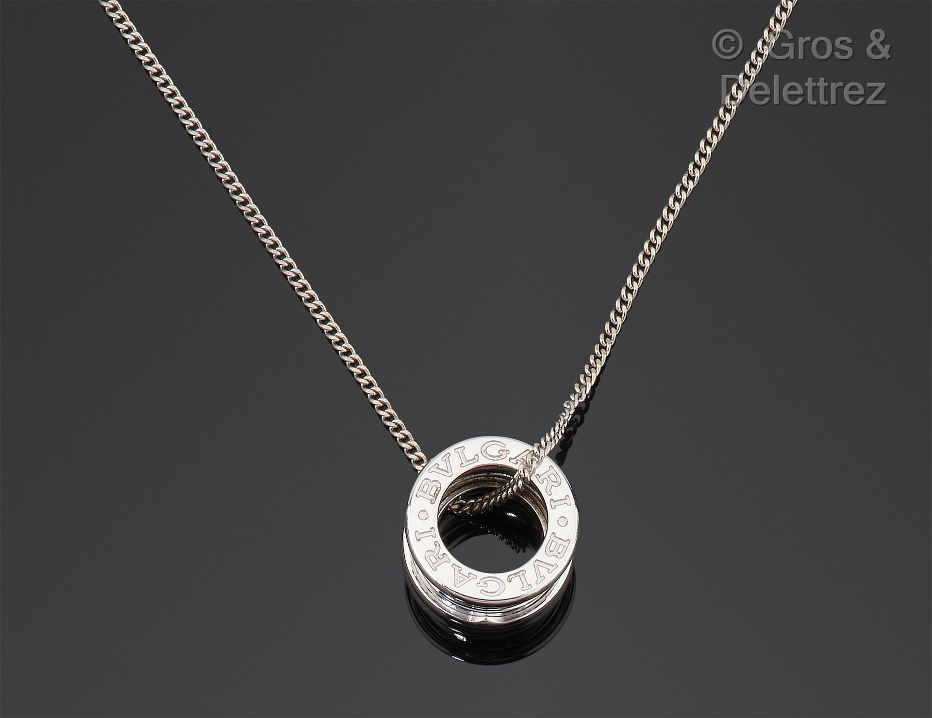 Null BULGARI- « B. Zero 1 » - Pendentif en or gris à motif d’une spirale godronn&hellip;