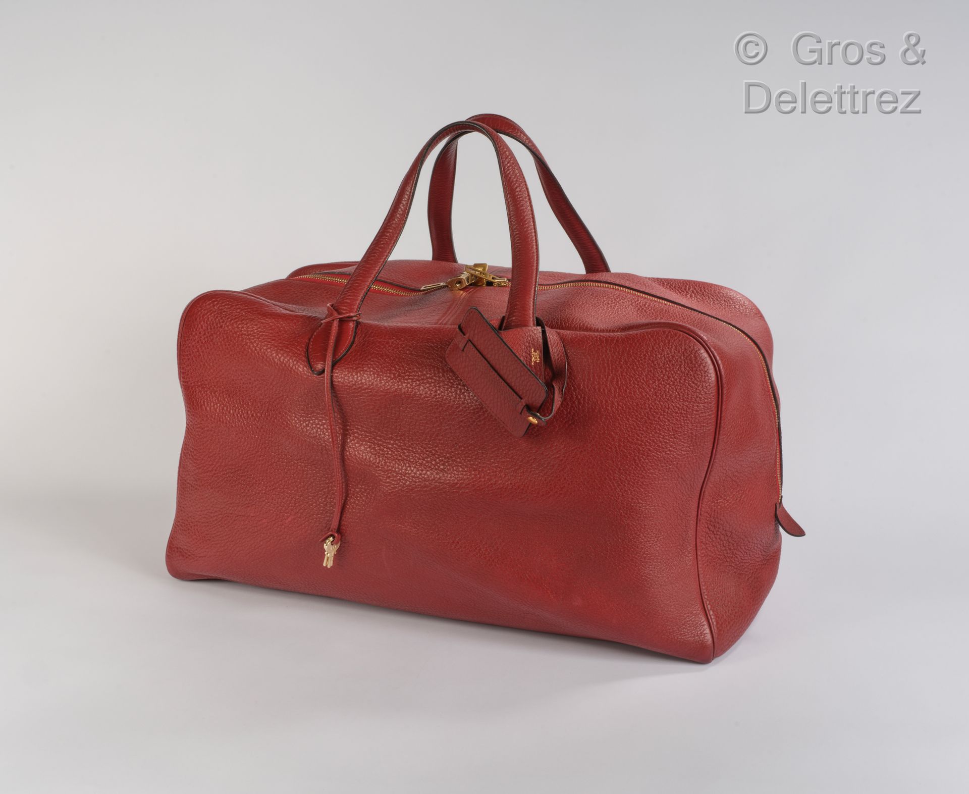 HERMÈS Paris made in France Victoria" travel bag 50cm in red taurillon clémence,&hellip;