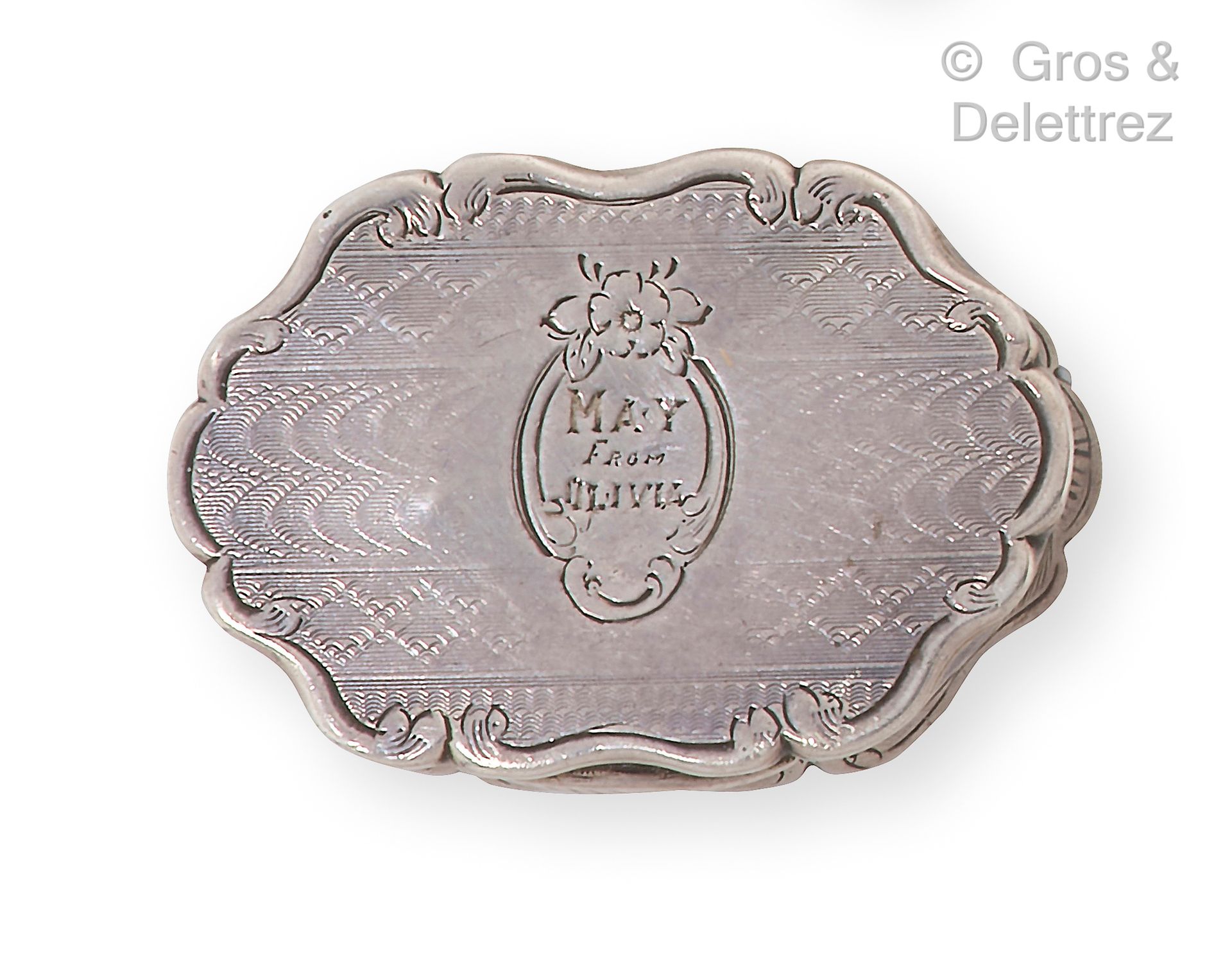 Null Dose "Vinaigrette" aus Silber, innen mit Blumendekor aus Vermeil. Inschrift&hellip;