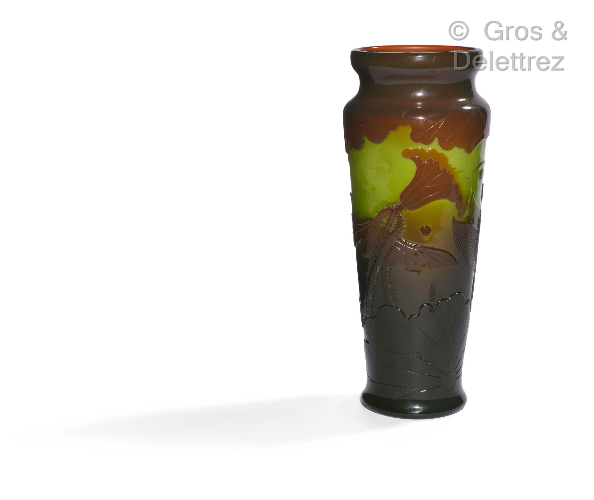 Émile GALLÉ (1846-1904) Vase rouleau à col étranglé et évasé en verre à décor dé&hellip;