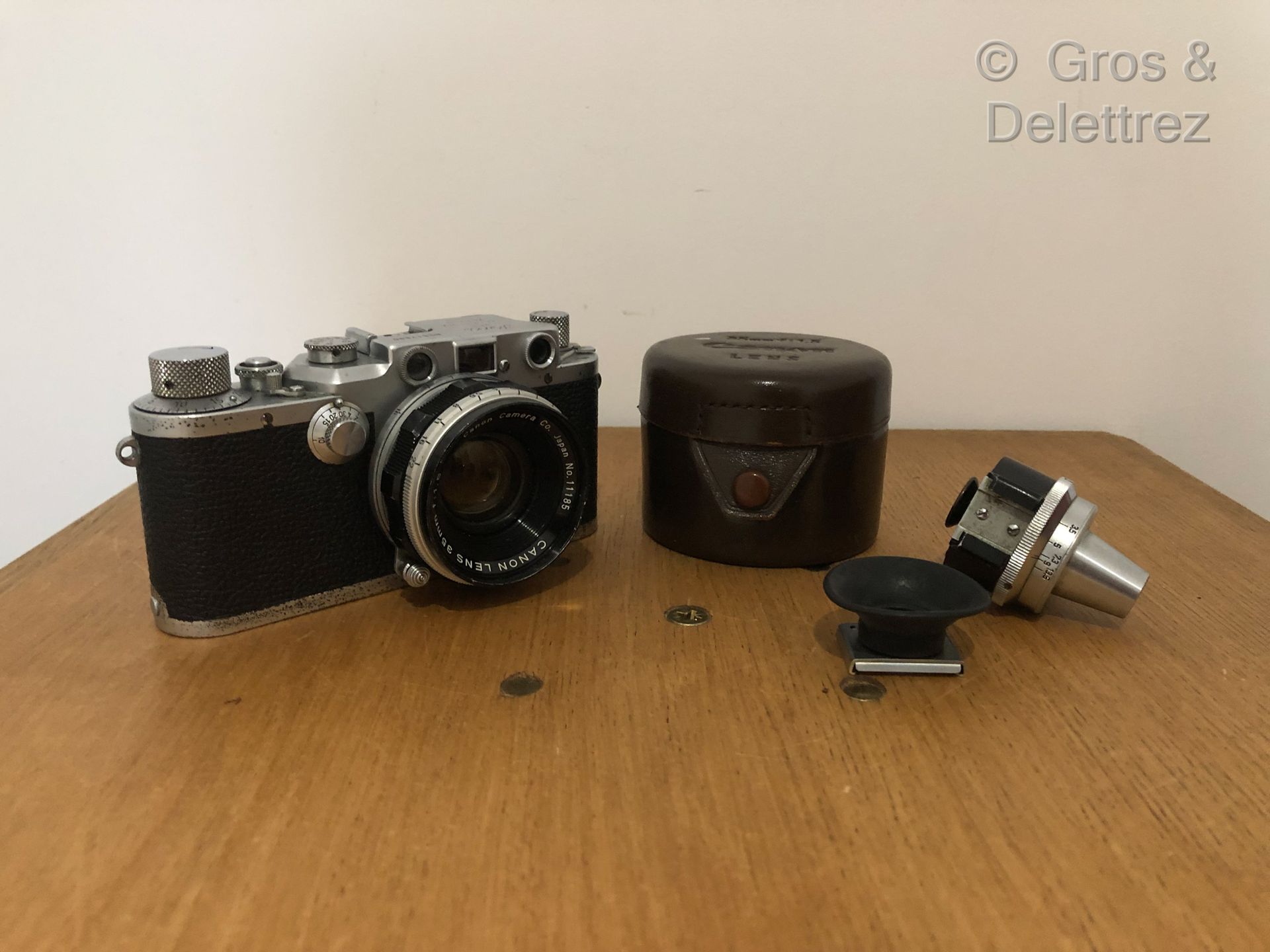 Null Boitier Leitz Leica IIIc n° 517890 (1950) avec objectif Canon Lens 1.5/35 m&hellip;