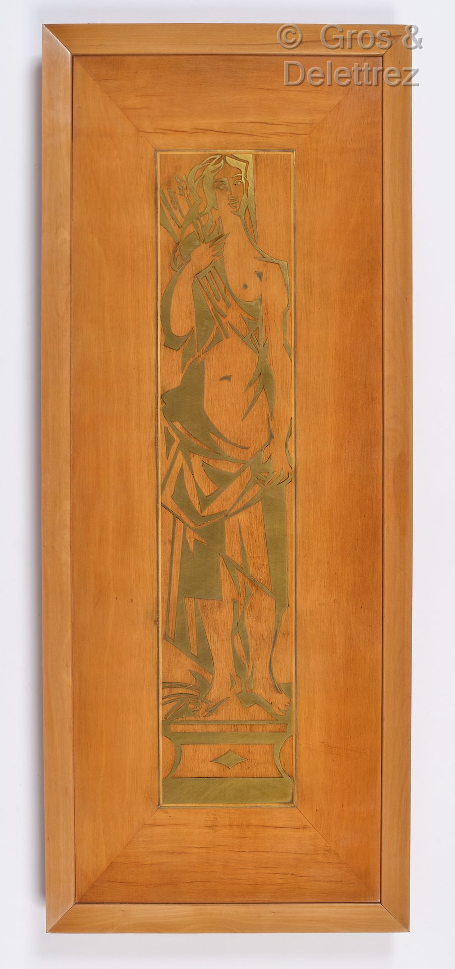 Null Travail des années 40

Panneau marqueté en bois et laiton à décor de Diane &hellip;