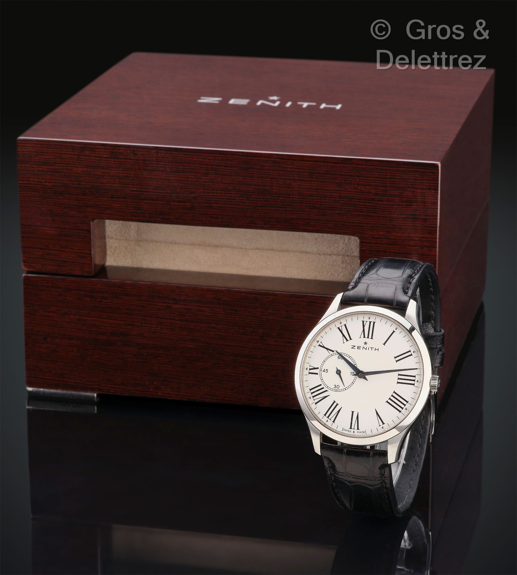 ZENITH "Classic Heritage - Ultra Thin"，大约在2013年--钢制手镯手表。圆形的箱子。平滑的边框。旋入式表冠和表背。透明的&hellip;