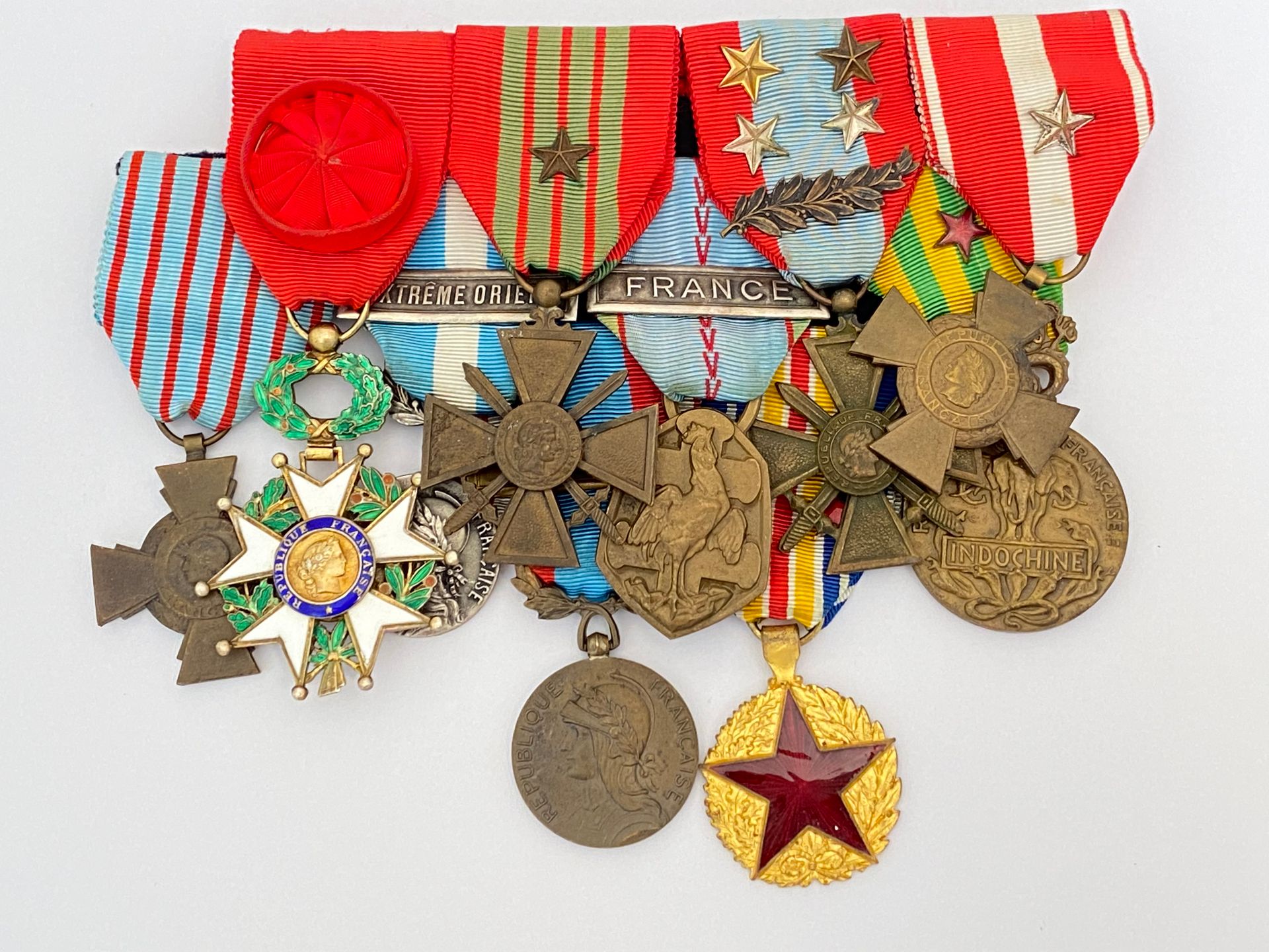 Null Barette of medals including: Legion of honor, colonial medal, Algeria, Indo&hellip;