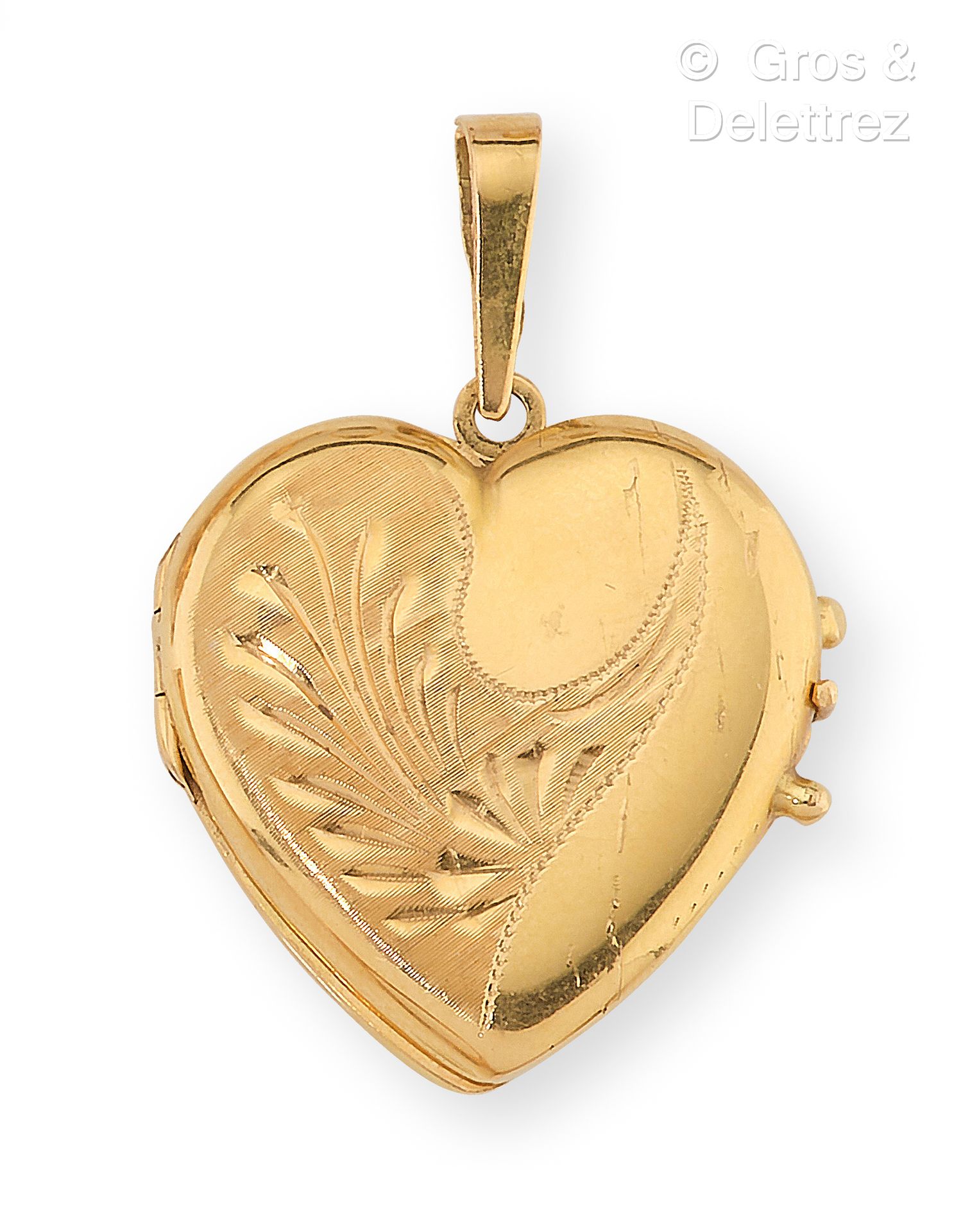 Null Pendant souvenir holder "Heart" in yellow gold, engraved with floral motifs&hellip;