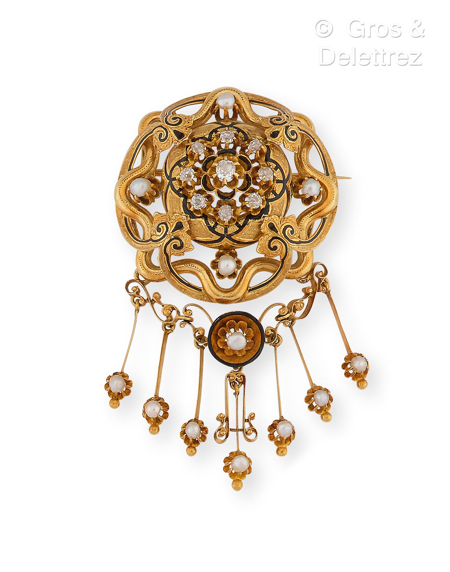 Null 一枚黄金 "Rosace "胸针，由部分黑色珐琅交错组成，上面有旧切割钻石和珍珠。19世纪的作品，拿破仑三世时期。尺寸：7.2 x 3.8厘米。毛重：&hellip;