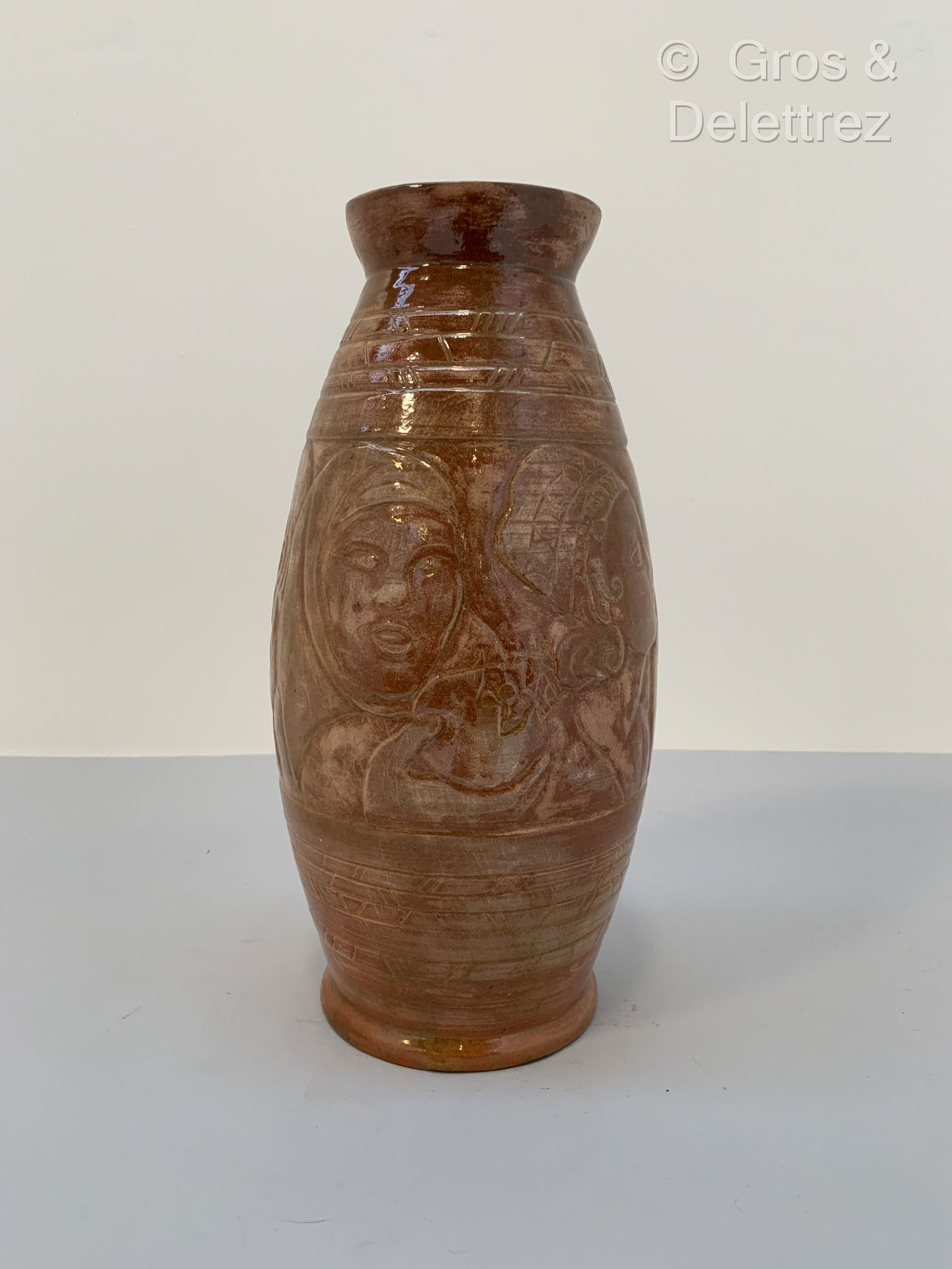 Claire CHARDENAL (Xxe) Vase in brown enamelled cerami…