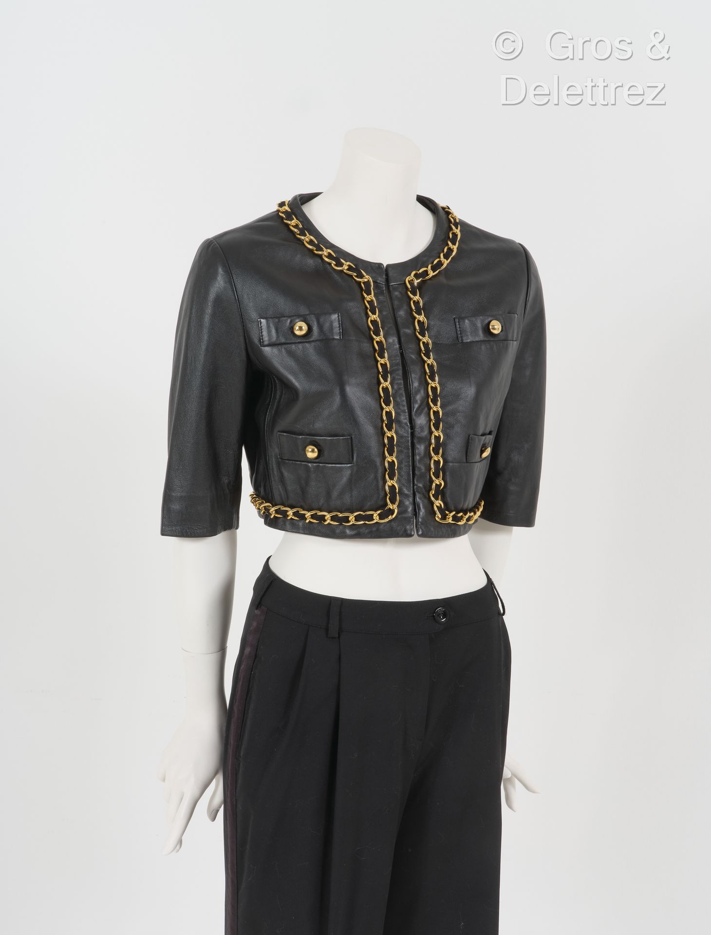 MOSCHINO Black lambskin leather cropped jacket embellished with a gold metal cha&hellip;