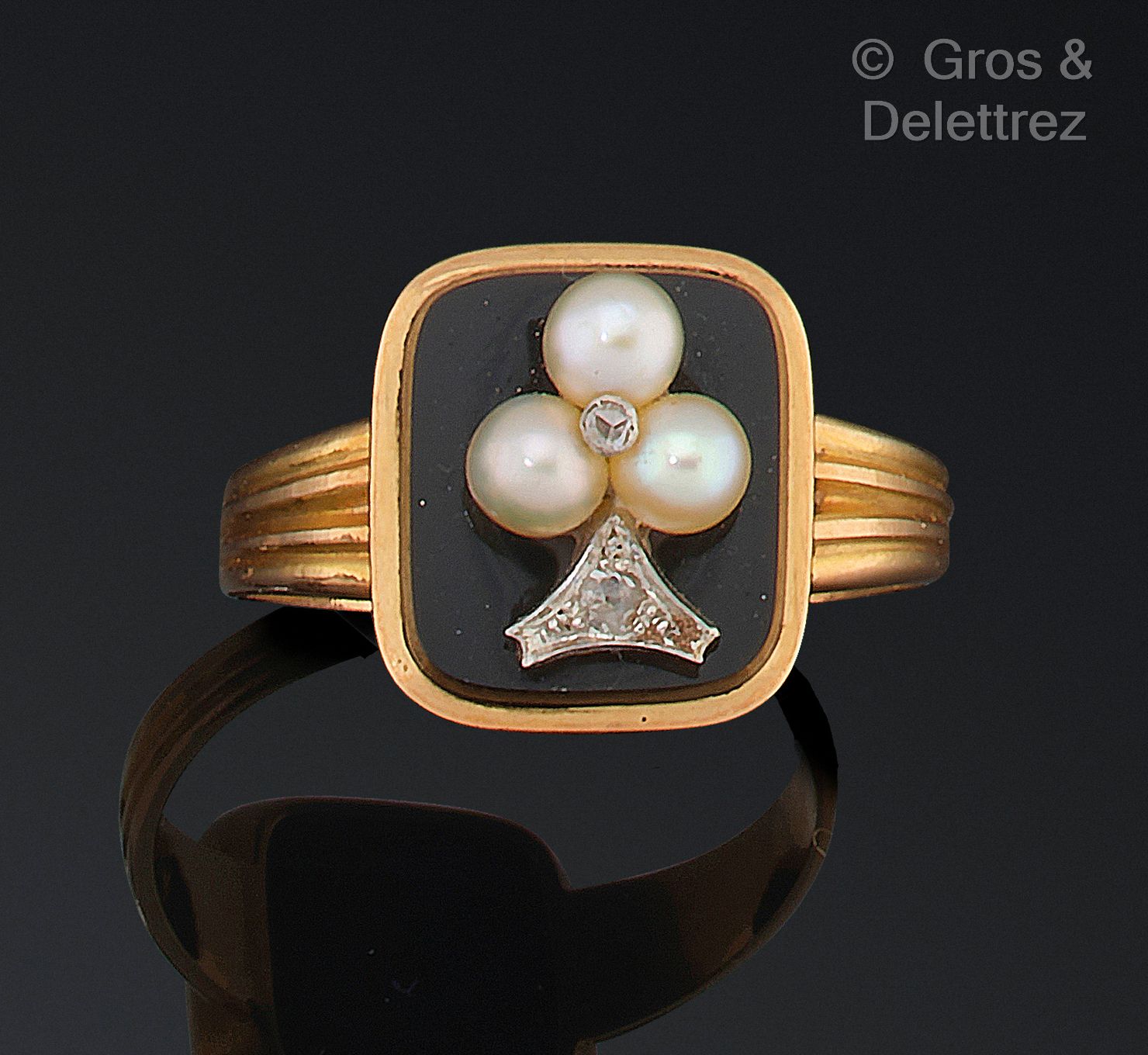 Null Pink gold ring 750 thousandths decorated with a rectangular onyx plate in c&hellip;