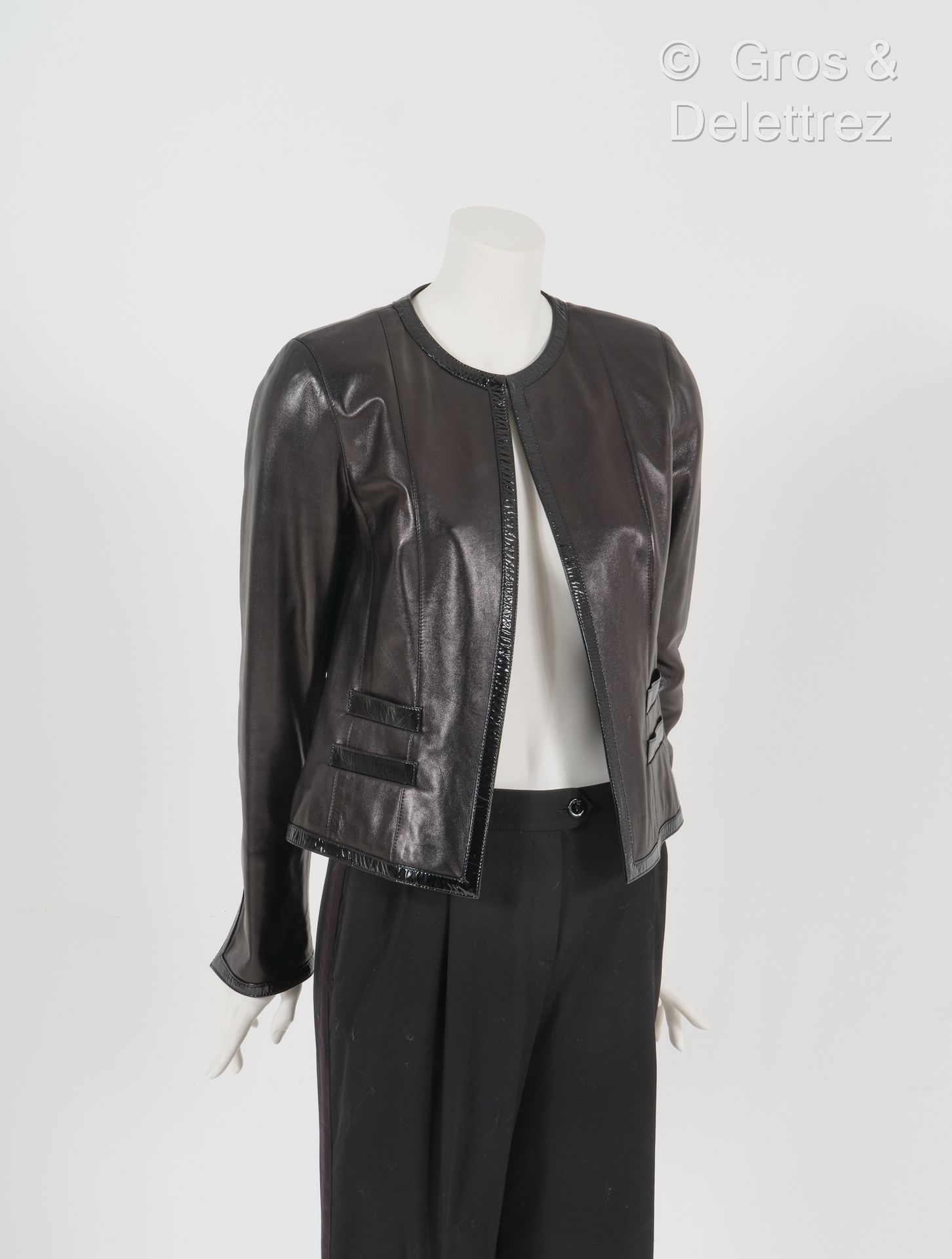 APOSTROPHE Black lambskin leather jacket trimmed with patent leather in the colo&hellip;