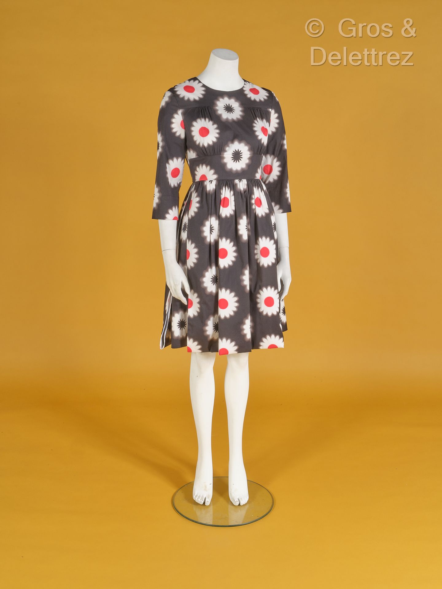PRADA Ready-to-wear collection Spring / Summer 2013
Black cotton dress printed w&hellip;