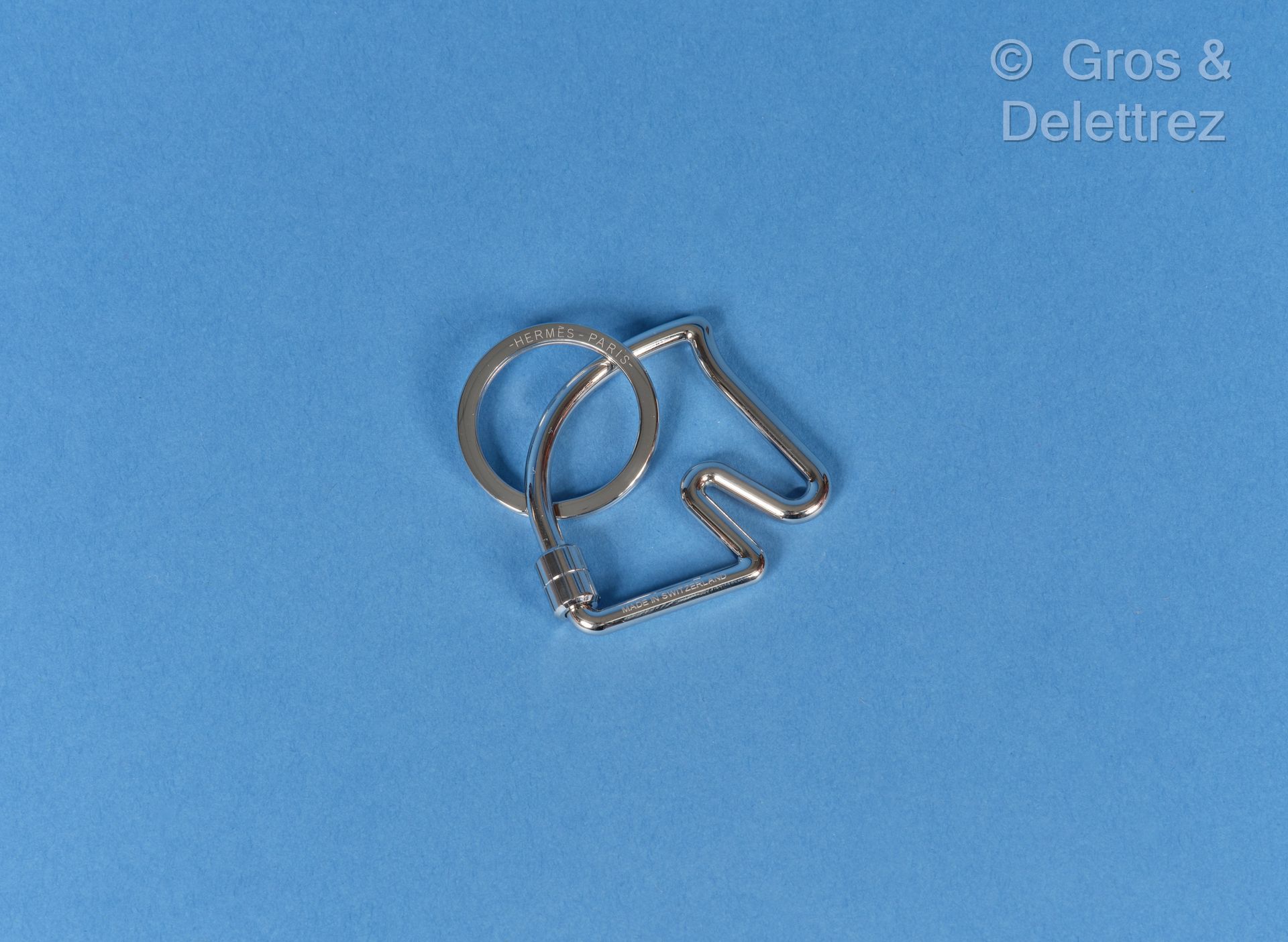 Null HERMES Paris Made in Switzerland - "Horse" key ring in palladium-plated met&hellip;