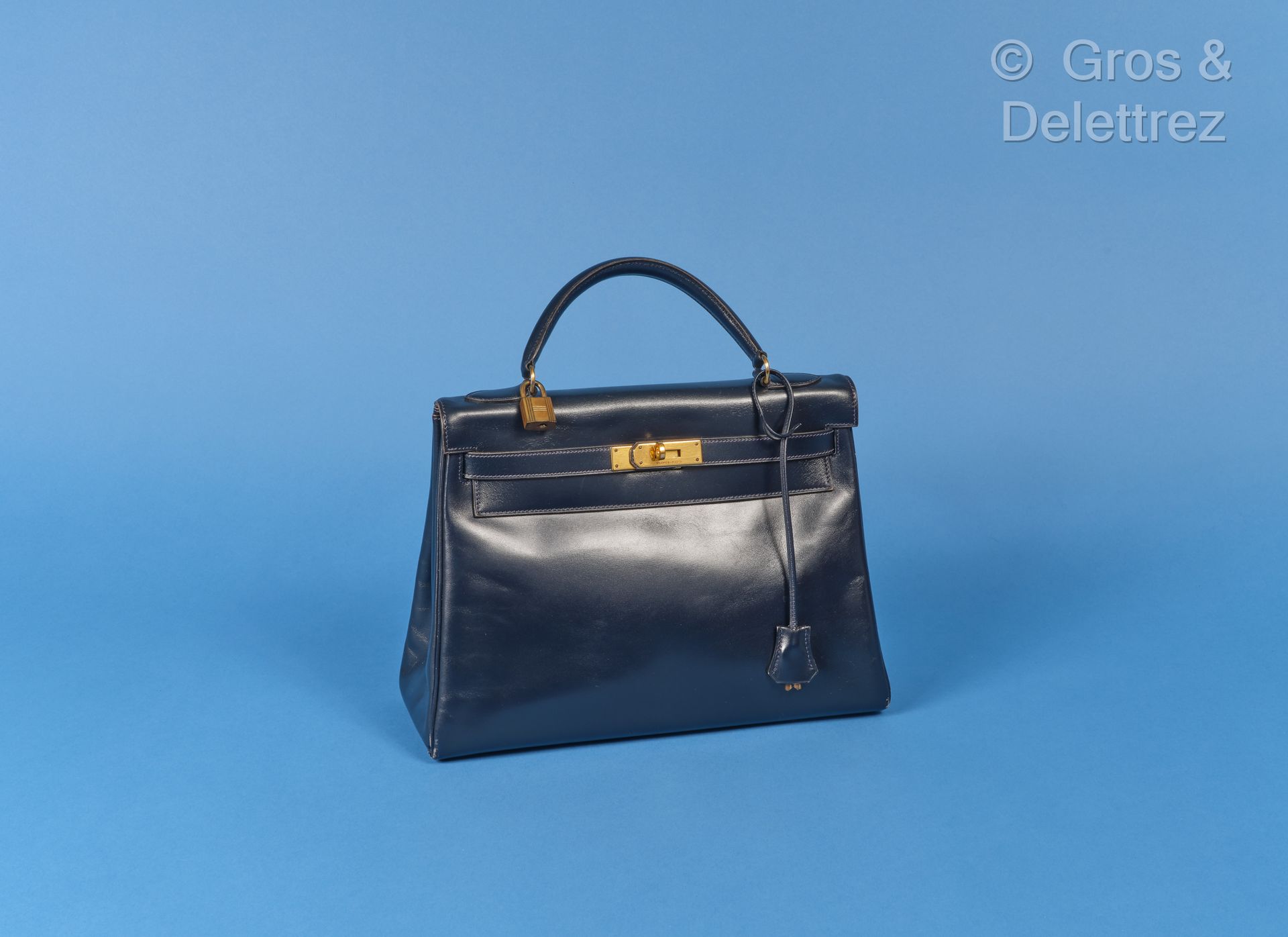 Null HERMES Paris made in France year 1980 - "Kelly Retourné" bag 32cm in navy b&hellip;